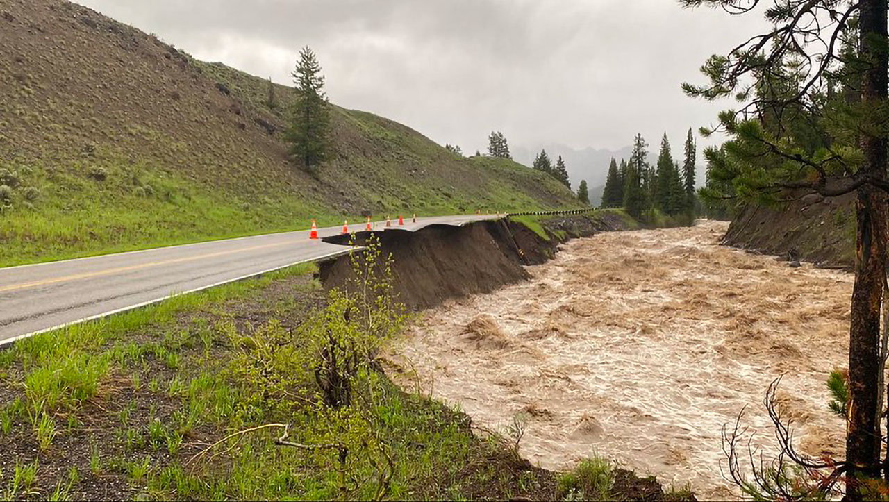 Chiusura delle strade allo Yellowstone National Park