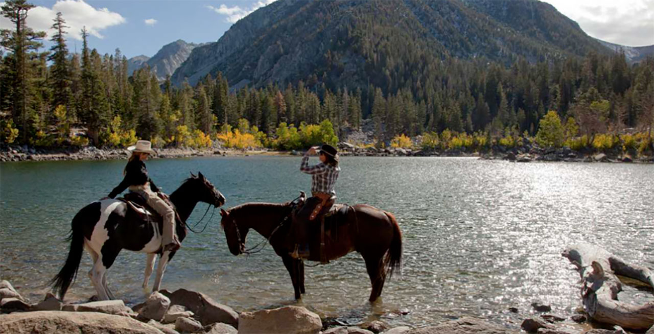 CAVALCA IL SOGNO DEL WEST A MAMMOTH LAKES